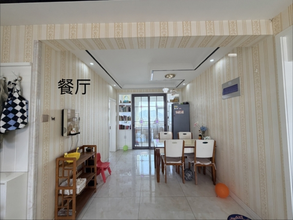 涉县鑫源广场住宅楼出售|134 平三室两卫 精装户型方正 全 涉县鑫源广场住宅楼出售|134 平三室两卫 精装户型方正 全